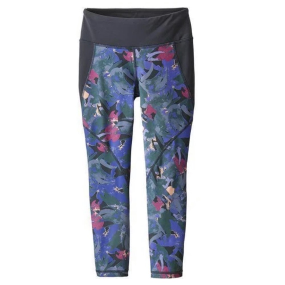 Patagonia centered crop leggings in abstract jungle print size XS
